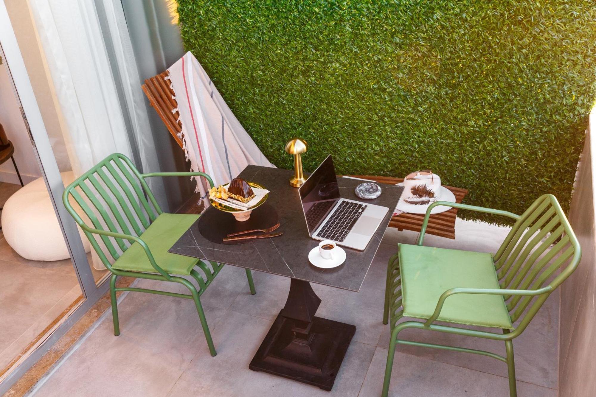 Luff Living (Adults Only) Antália Exterior foto